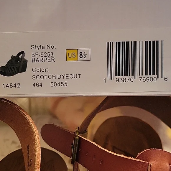 Women's Brown Wedge Sandals - Picture 6 of 6